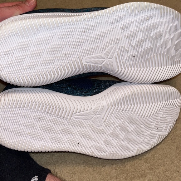 Nike Mamba shoes - Picture 4 of 5